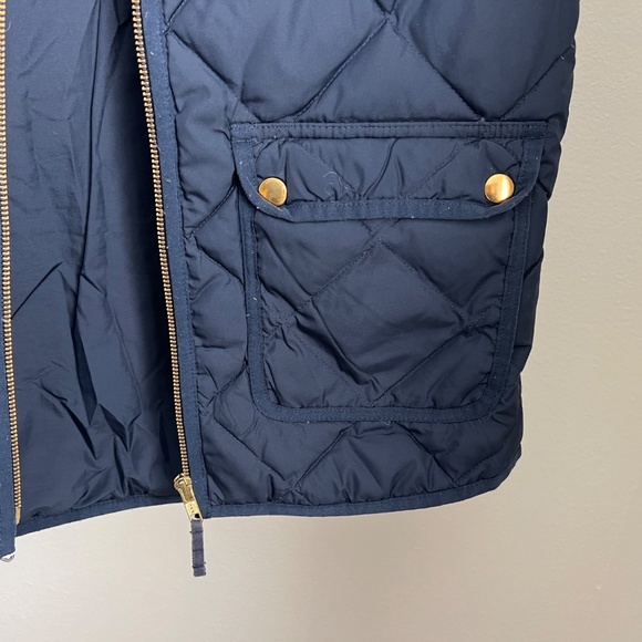 J Crew Quilted Vest | Navy | Petite Medium - Picture 4 of 4